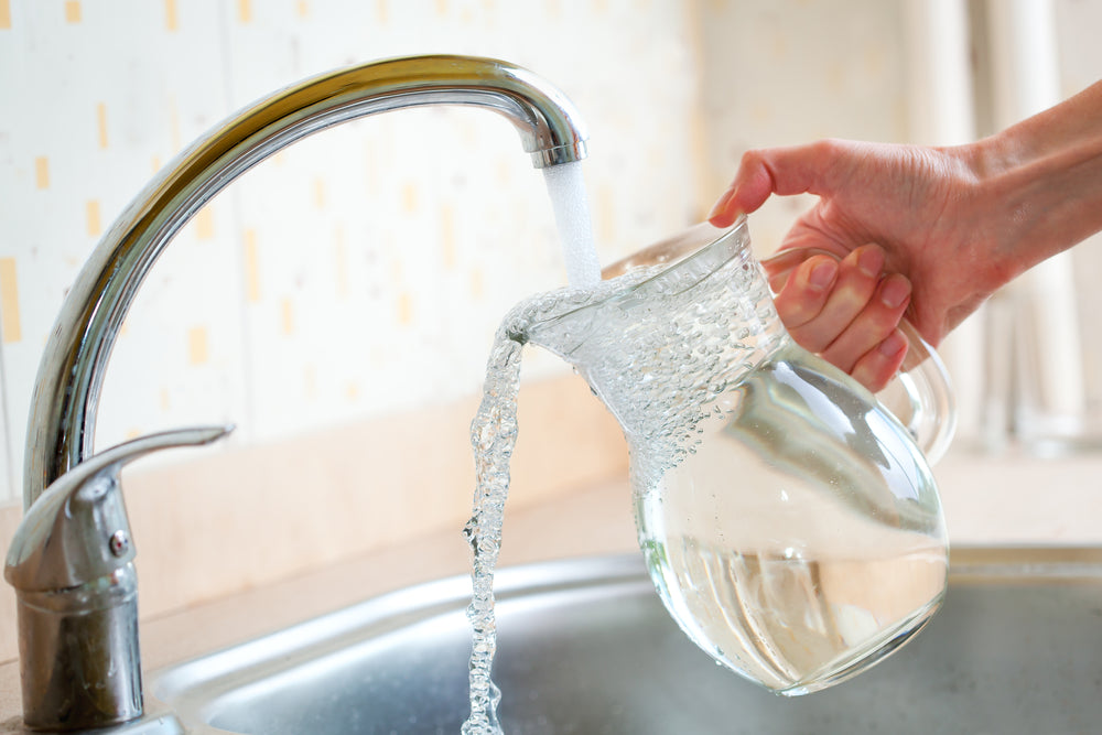 How to Clean Your Kitchen Sink Naturally for a Sparkling Finish example 11