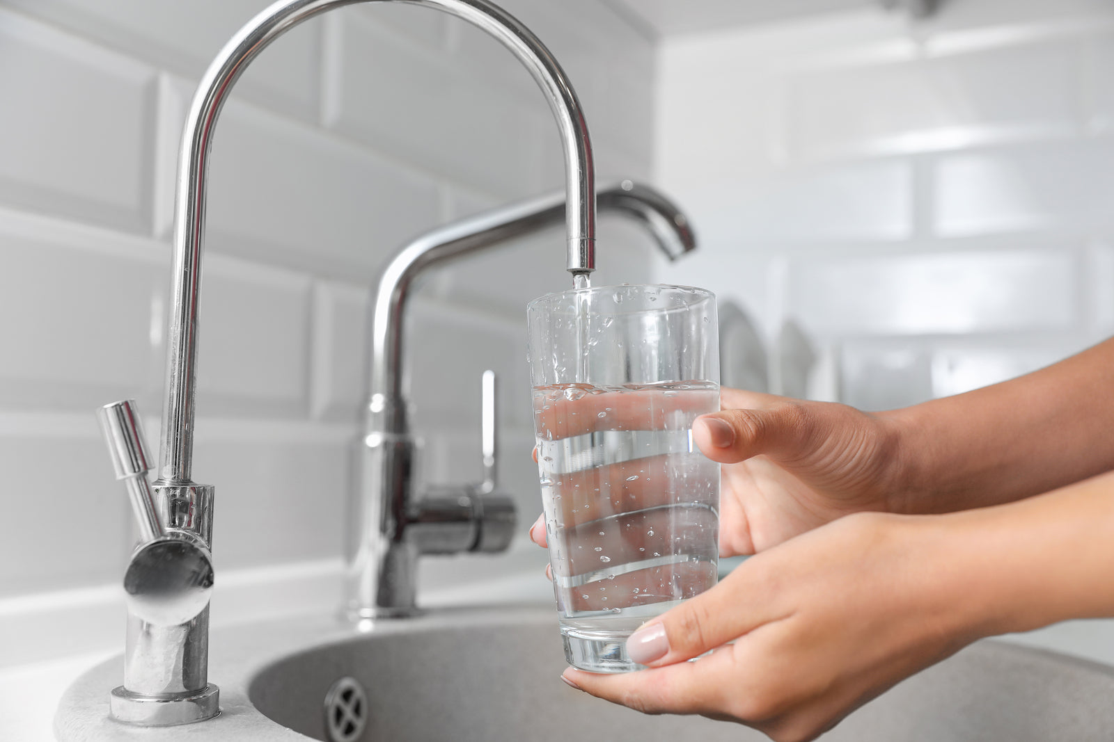 The Ultimate Guide to Refrigerator Water Filters: Choosing the Best for Your Home